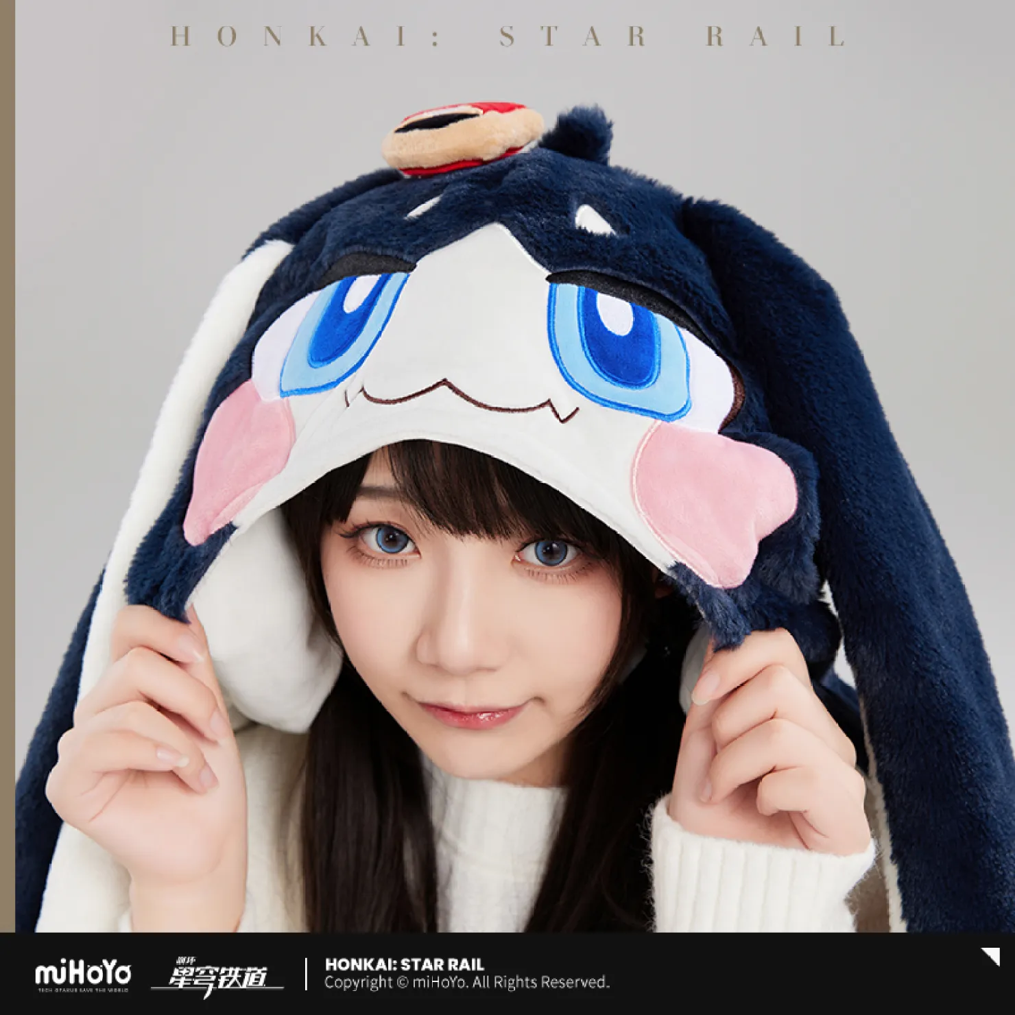 Pom-pom Hoodie Blanket